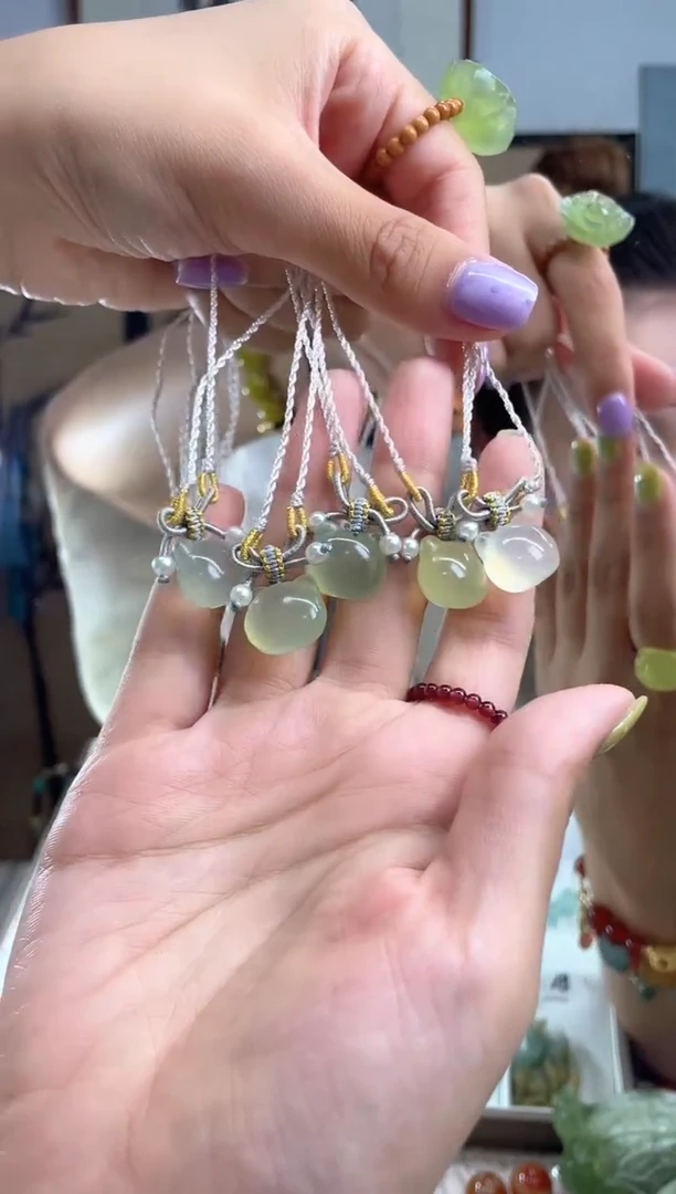 岫玉未镶嵌吊坠多样性发货其中发一