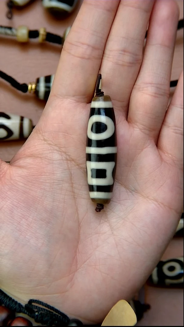 未镶嵌颈饰玛瑙/玉髓希*双天地