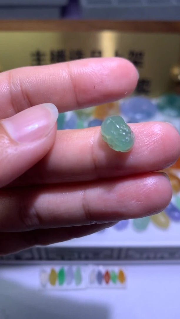 【闪购商品】定制翡翠未镶嵌毛货