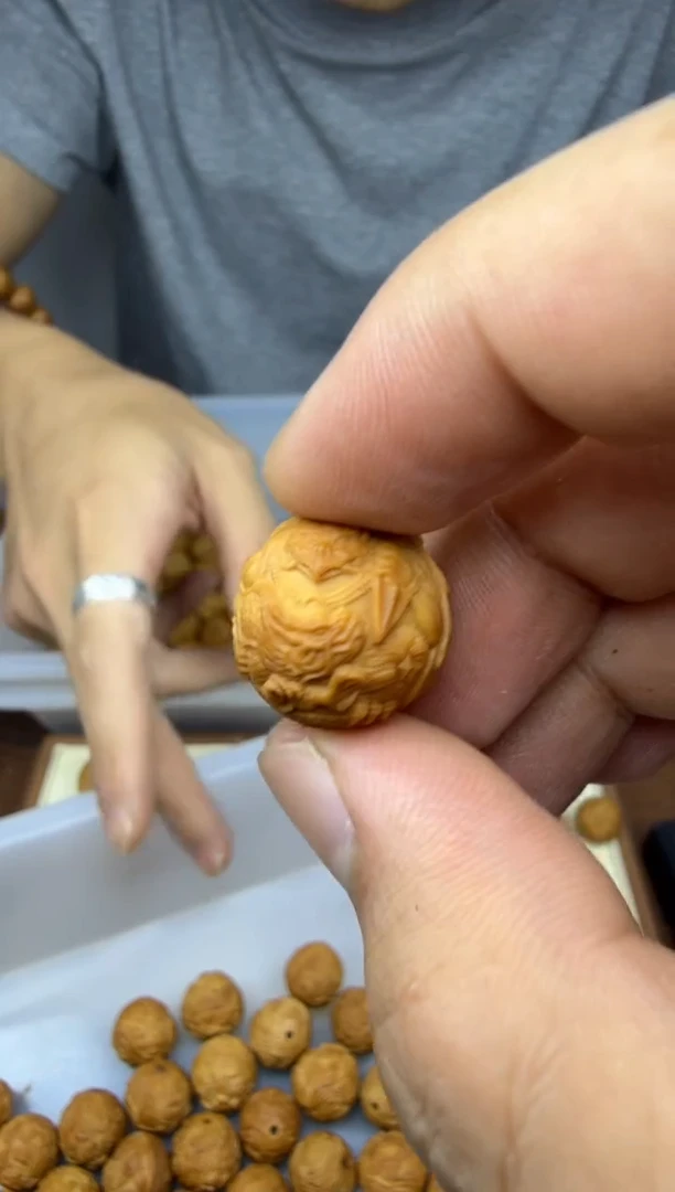 猴头核桃吊坠大鹏鸟