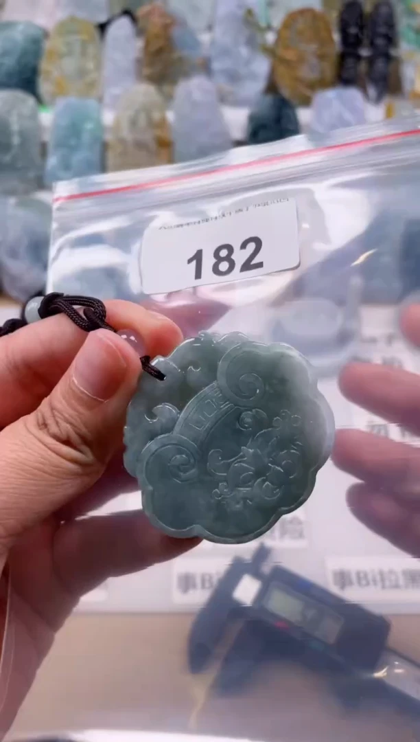 【闪购商品】翡翠颈饰未镶嵌天然缅甸A货翡翠182