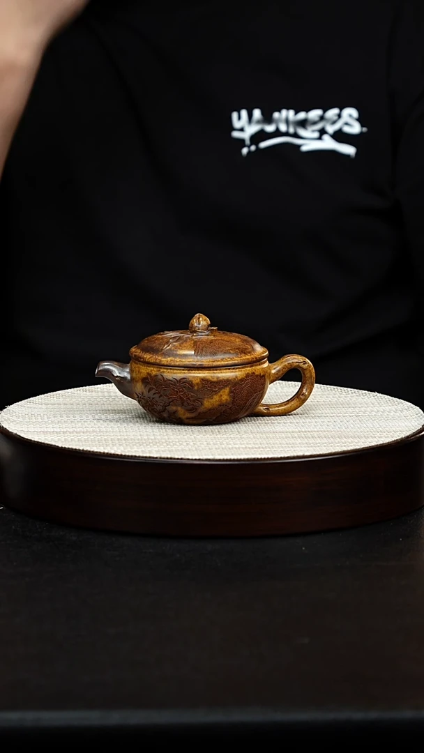 茶壶紫砂寿桃寿桃