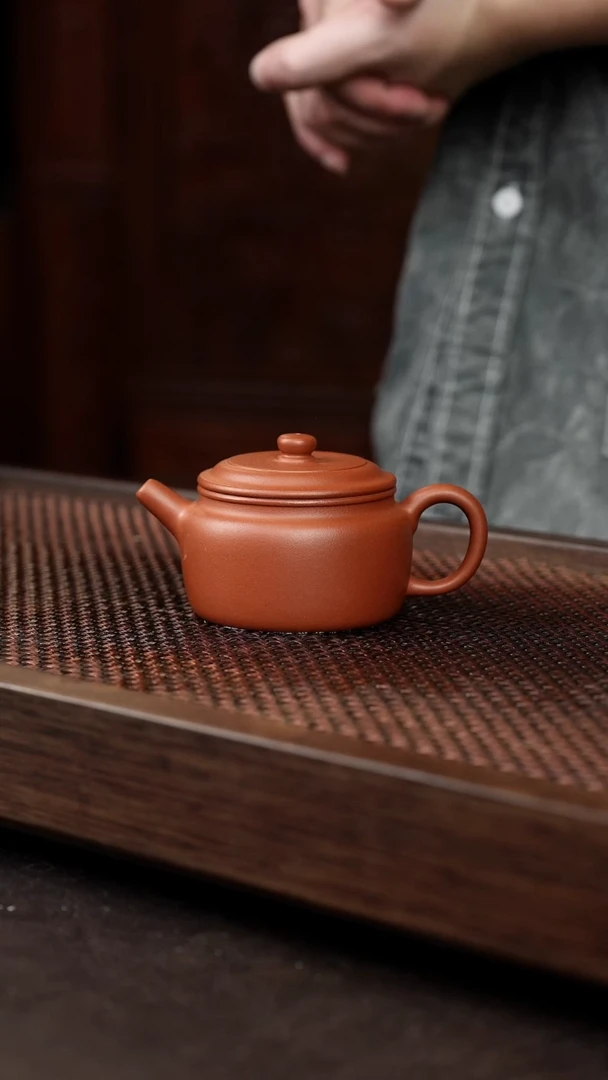 茶壶紫砂朱泥德中