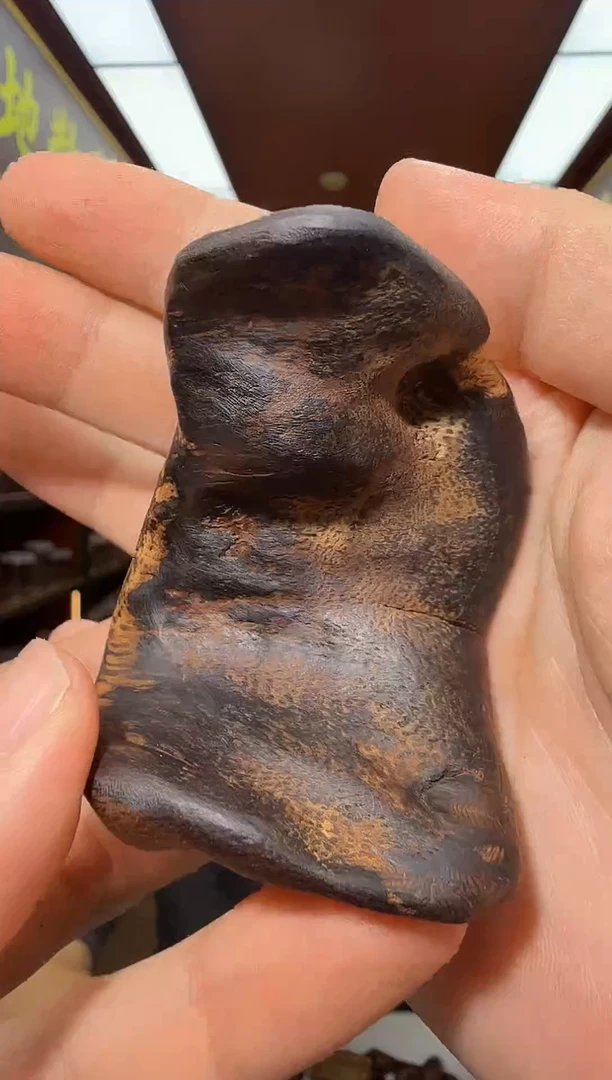 沉香吊坠61号菩萨多样性发一