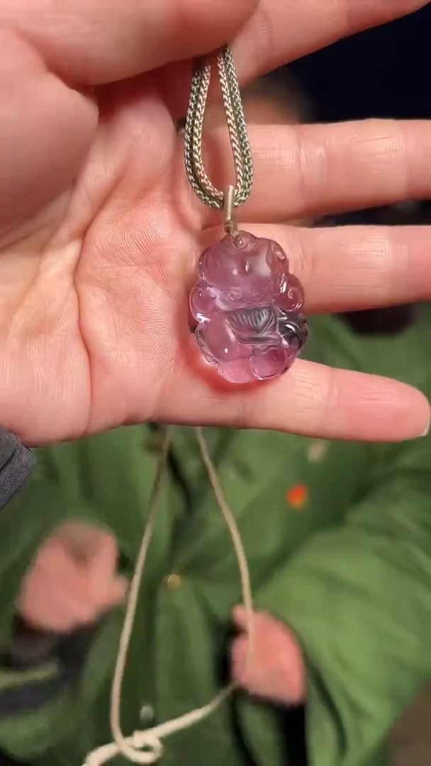 【闪购商品】紫晶吊坠(赠链)未镶嵌天然多样性发一