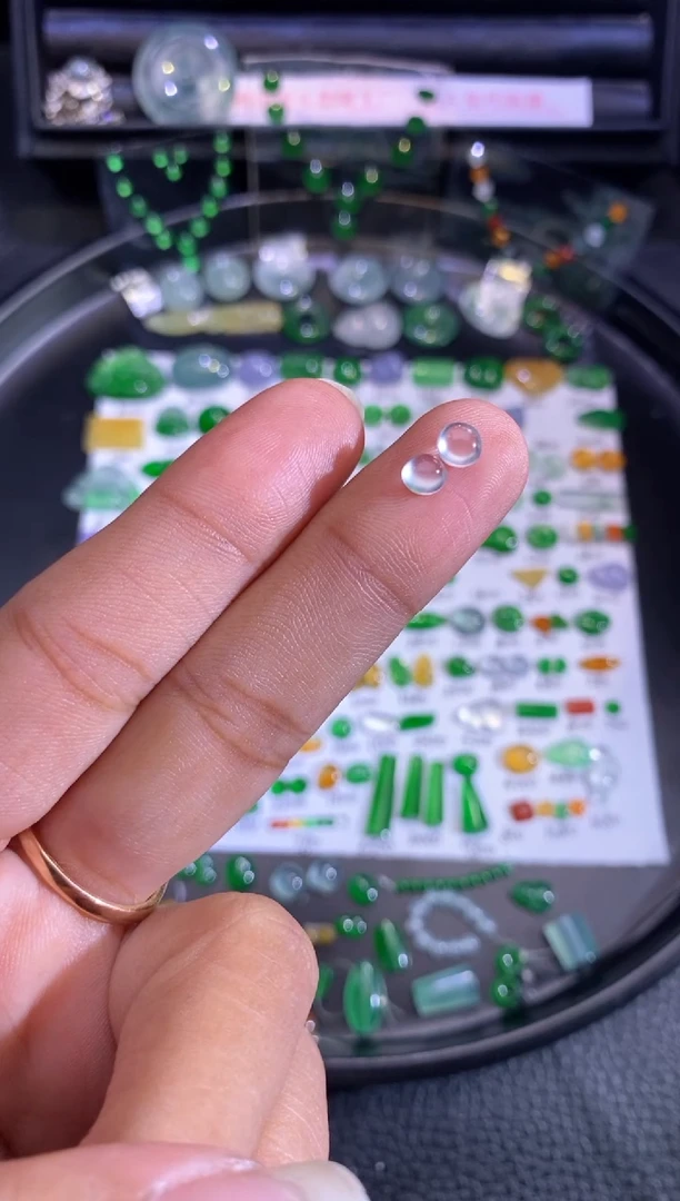 未镶嵌挂件翡翠蛋