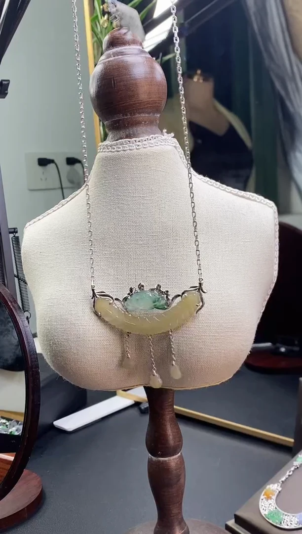 颈饰银S925镶嵌翡翠15414