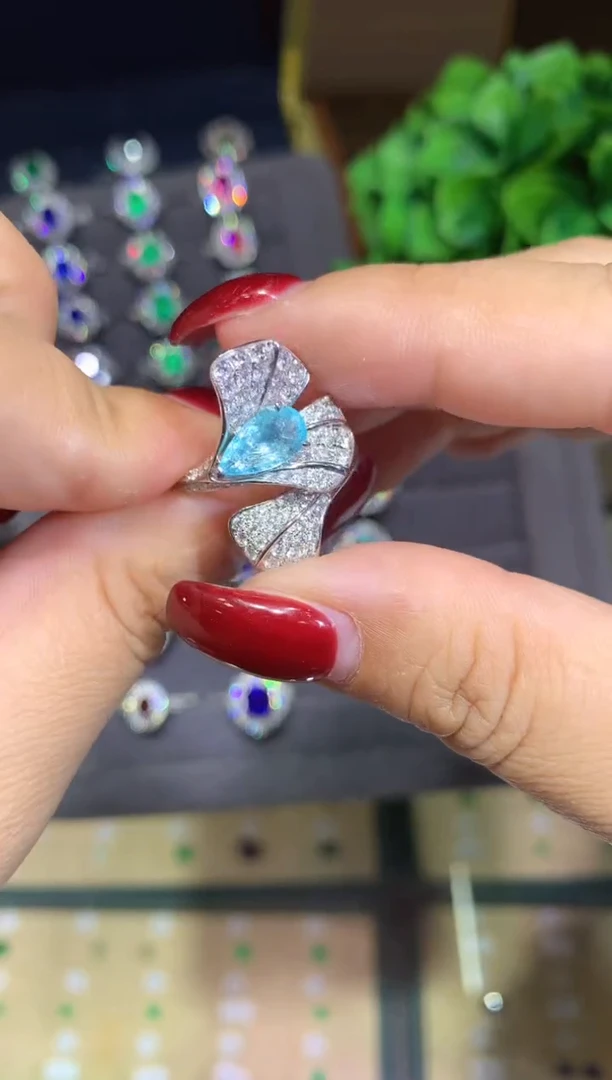 18K金镶嵌戒指碧玺1.01ct