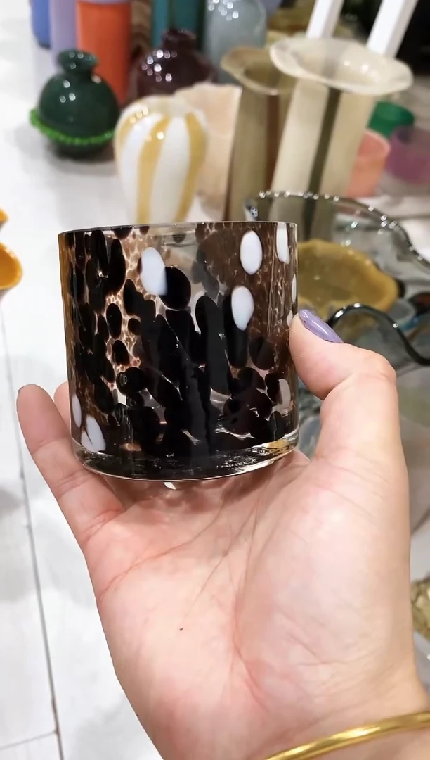 趙***u慕忆家手作琉璃花瓶瑕