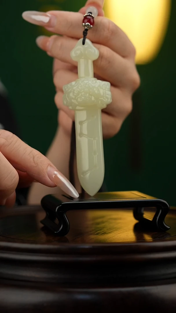 玉【七星宝剑】天然玉石手把件