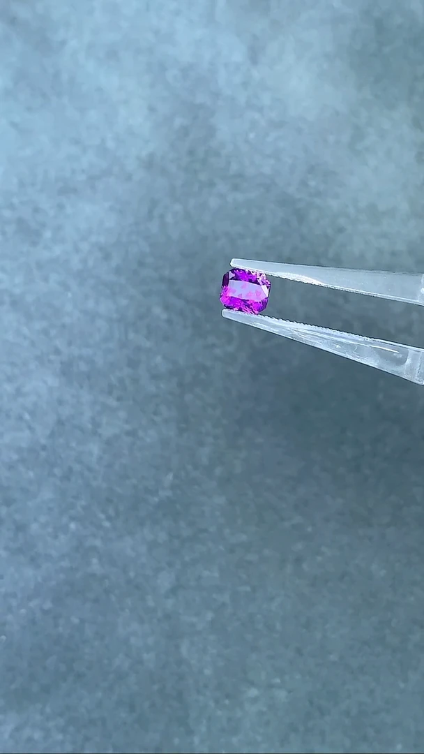 裸石蓝宝石1.02克拉