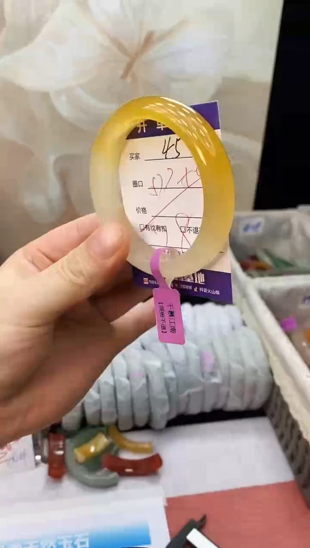 未镶嵌手镯石英质玉45