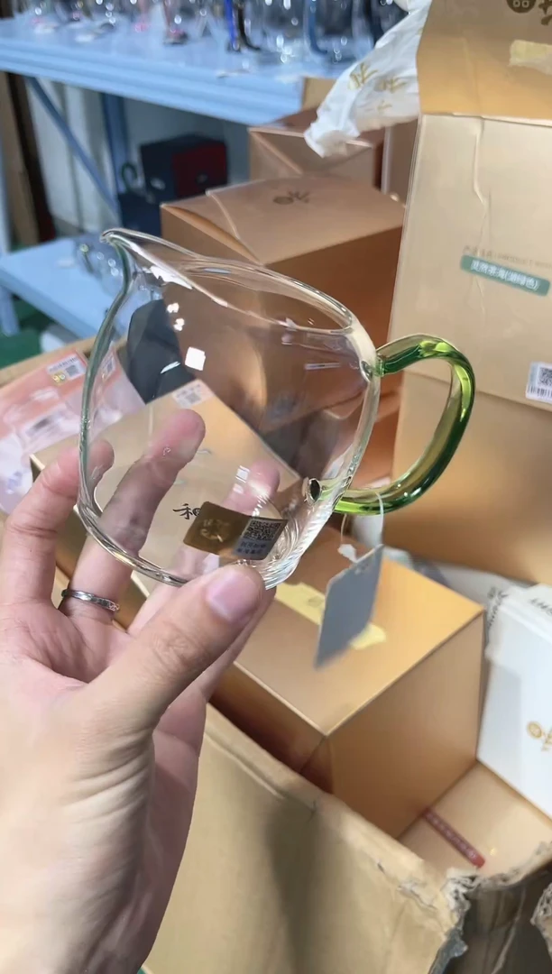 灵然茶海湖绿色。。。。。。。。