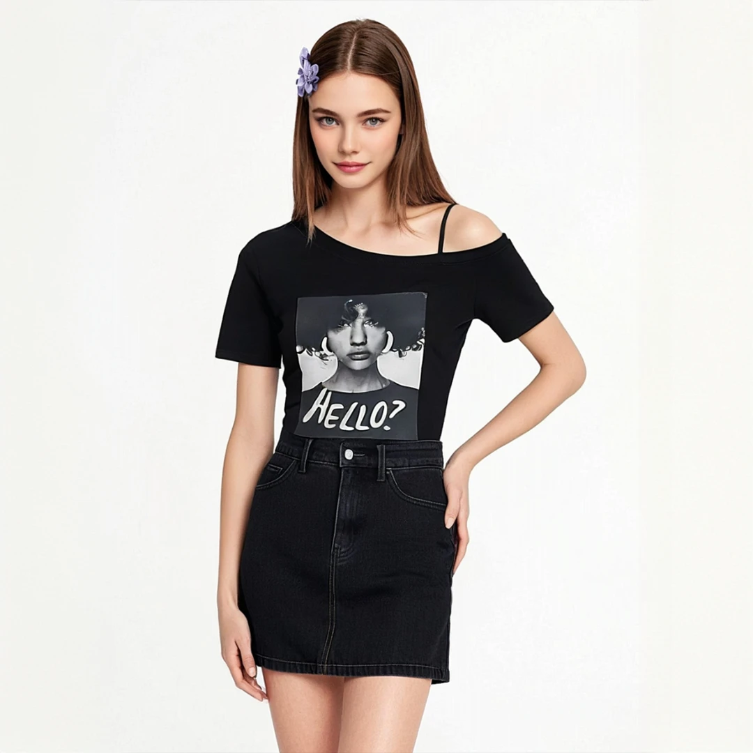 『海报撞色』2025夏季美式女孩印花斜肩领短袖T恤上衣女