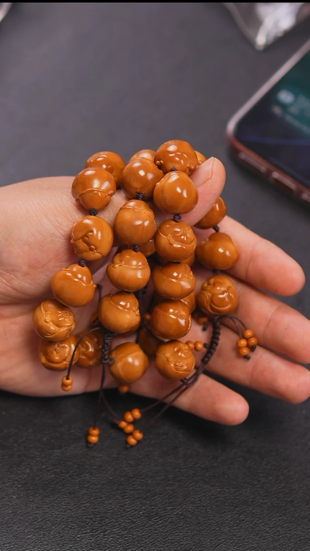 吊坠橄榄核弥勒弥勒