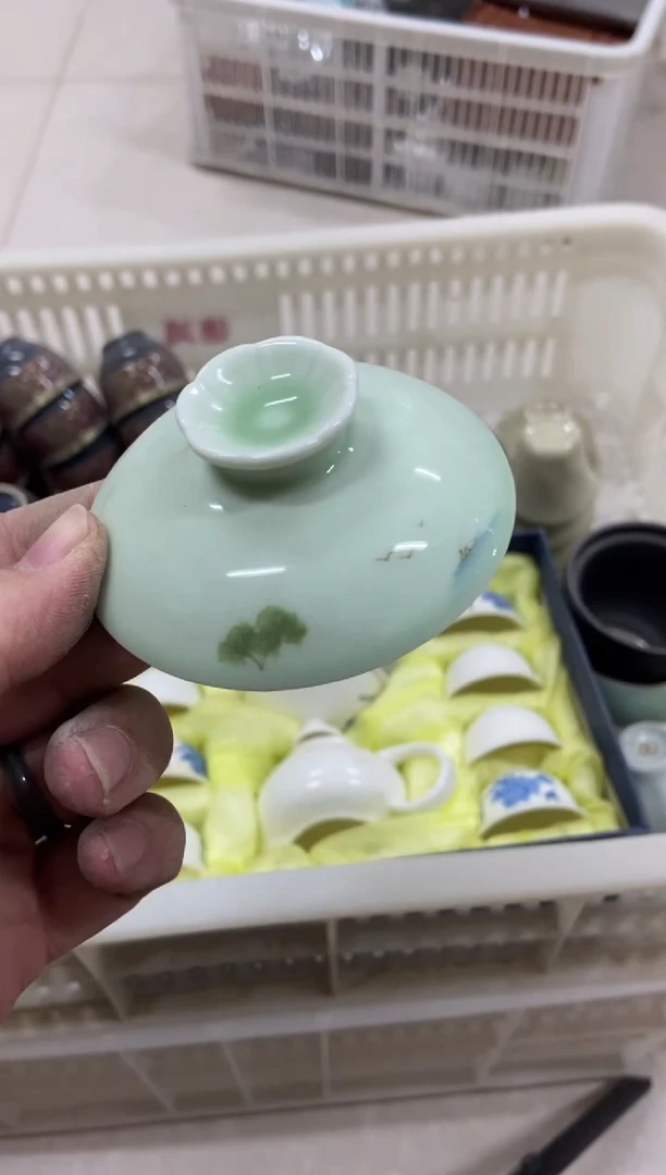 无运费险有瑕疵的摄影的产品有使用过的痕迹有点脏介意勿拍