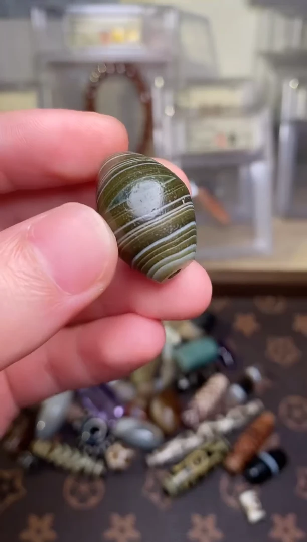 树脂制品绿魔眼