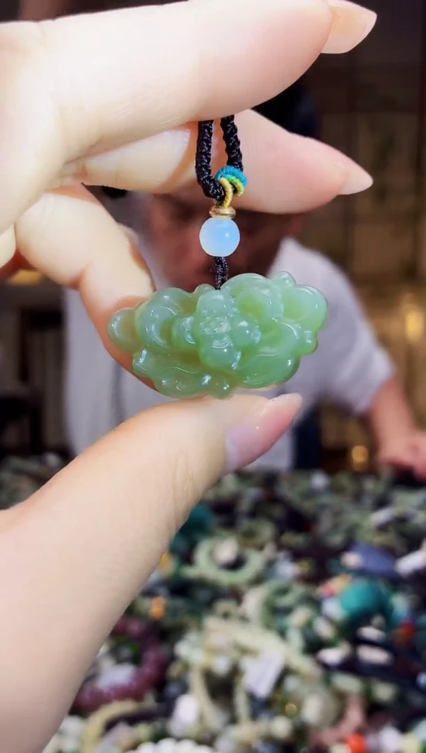 颈饰未镶嵌和田玉多样性发货，拍一发一