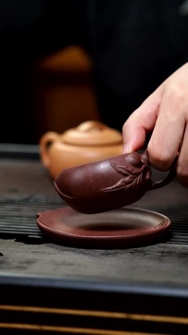茶壶紫砂一号紫泥寿桃杯90cc+杯托