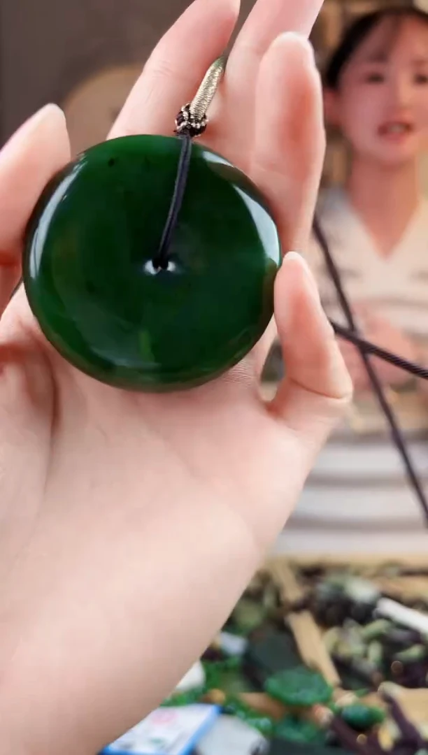 颈饰未镶嵌和田玉拍一发一，多样性发货