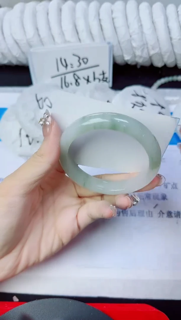 石英质玉手镯未镶嵌303/56.6