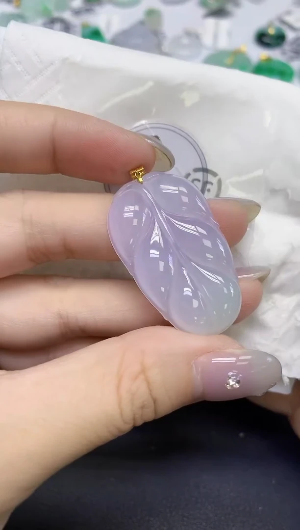 颈饰18K金镶嵌翡翠天然缅甸翡翠A货百元以上9元证书费自理