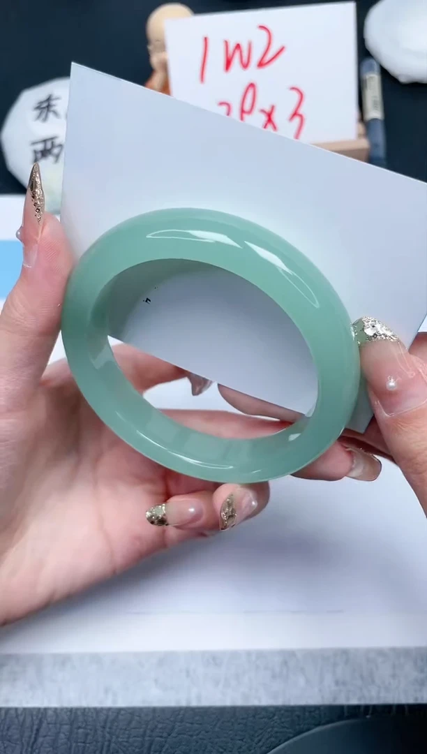 【闪购商品】石英质玉手镯未镶嵌172-58.8