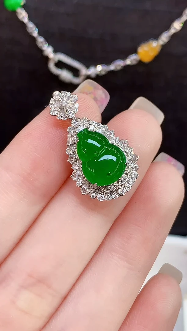 吊坠(不含链)18K金镶嵌翡翠CY多样性发其一