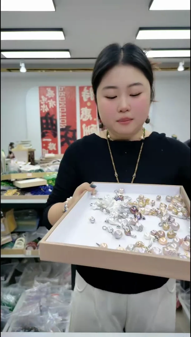 【闪购商品】淡水珍珠颈饰合金1810缘分巴洛克吊坠