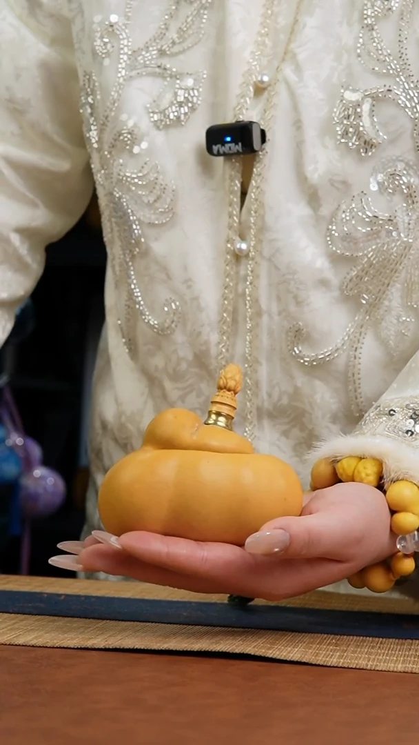 860号 天然热水酒葫芦 一物一拍（有瑕介意勿拍）