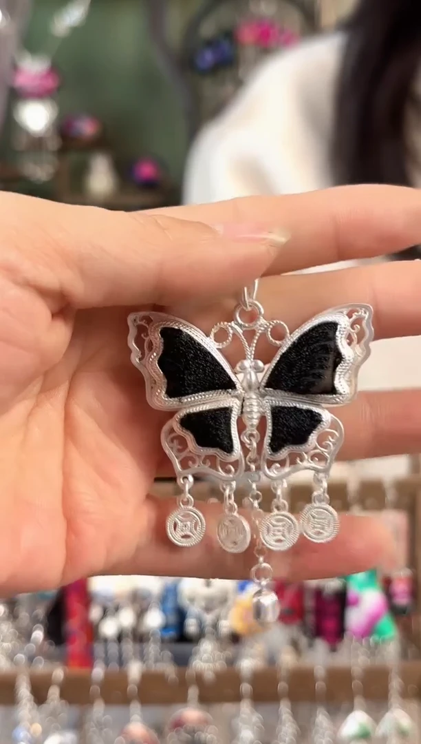 彩云南阁非遗老绣苗银饰品639