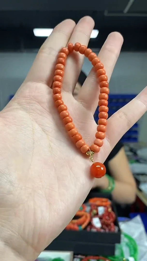 未镶嵌手链玛瑙/玉髓多样性发其一颜色微差