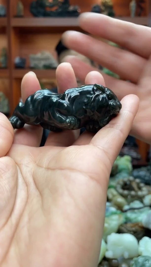 未镶嵌和田玉把件1