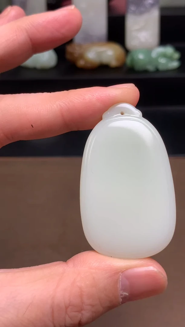 颈饰未镶嵌和田玉13 通