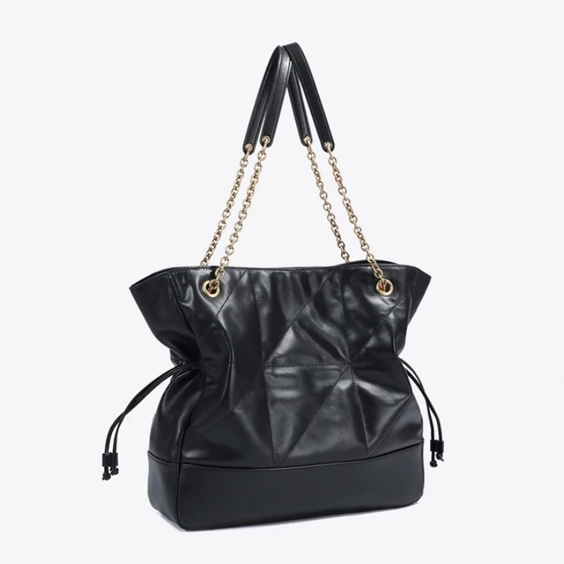 【六六高奢】秋冬款经典菱格绣线腋下托特包ee