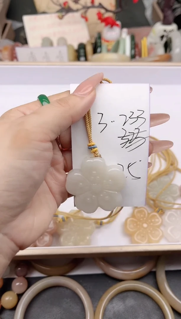 未镶嵌手镯石英质玉233