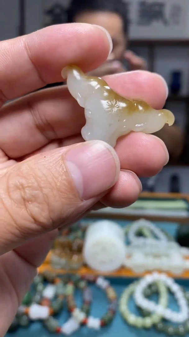 颈饰未镶嵌和田玉105