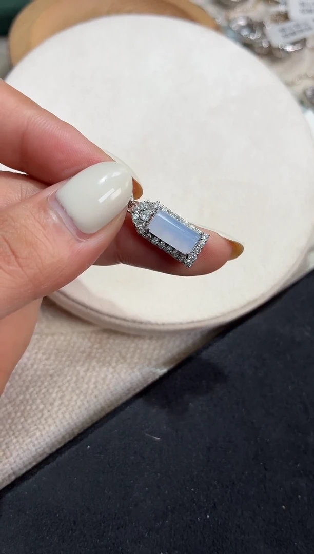 吊坠(不含链)银S925镶嵌翡翠吊坠