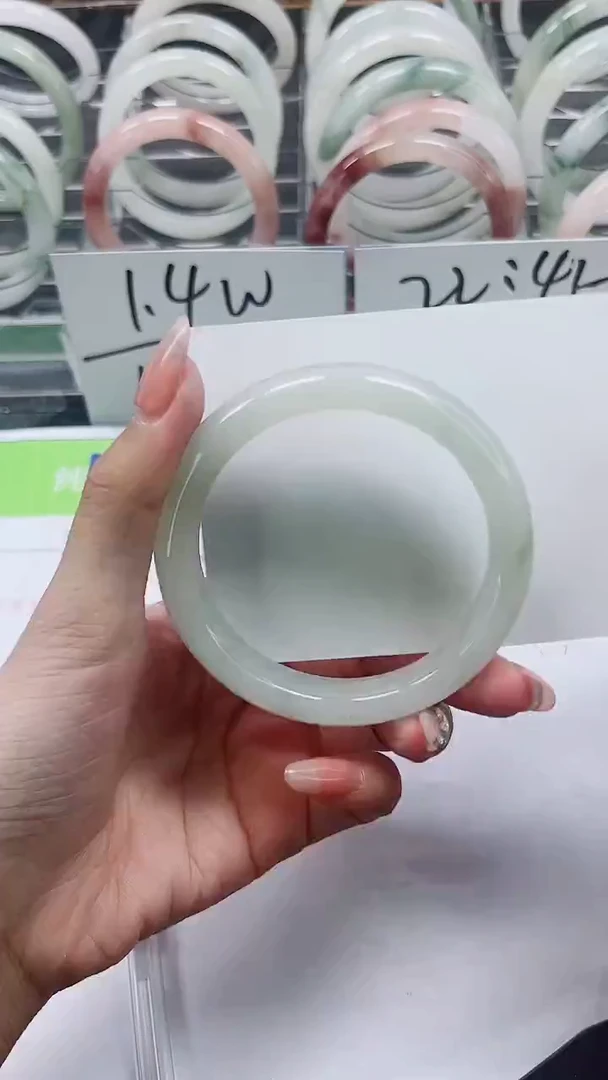 【闪购商品】石英质玉手镯未镶嵌A328-54/55