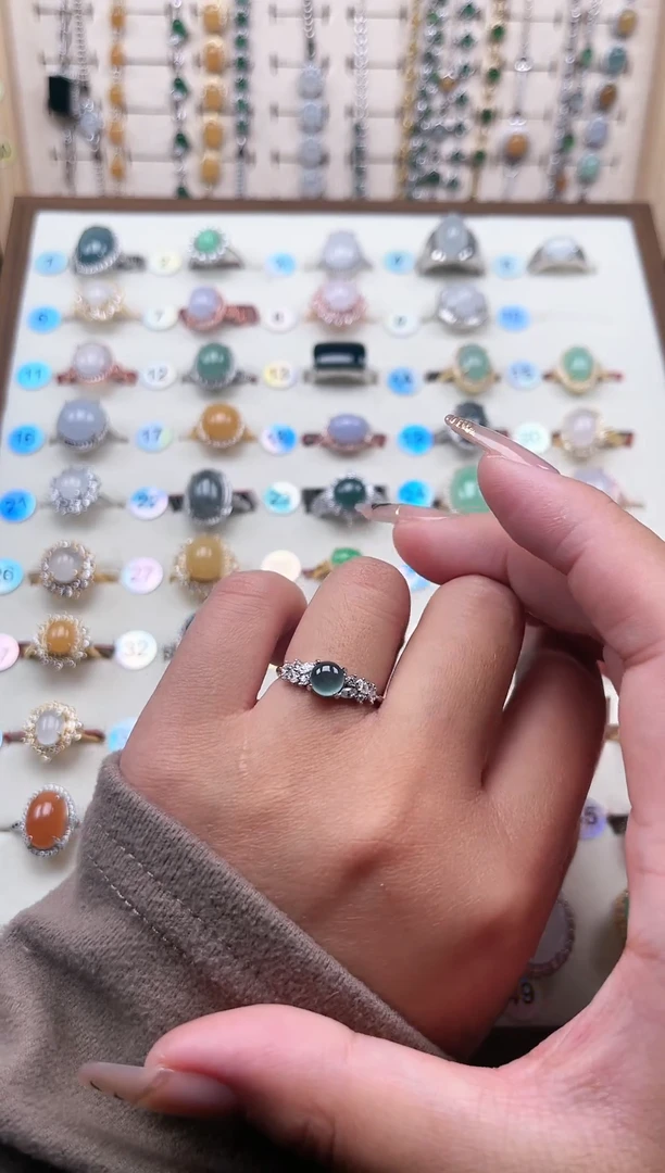 【闪购商品】翡翠戒指银S925镶嵌天然A货翡翠戒指