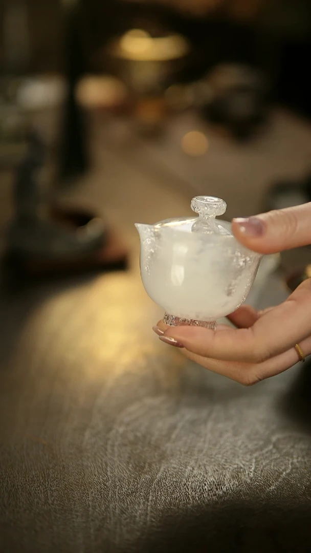 阿眠    透明冰裂盖碗