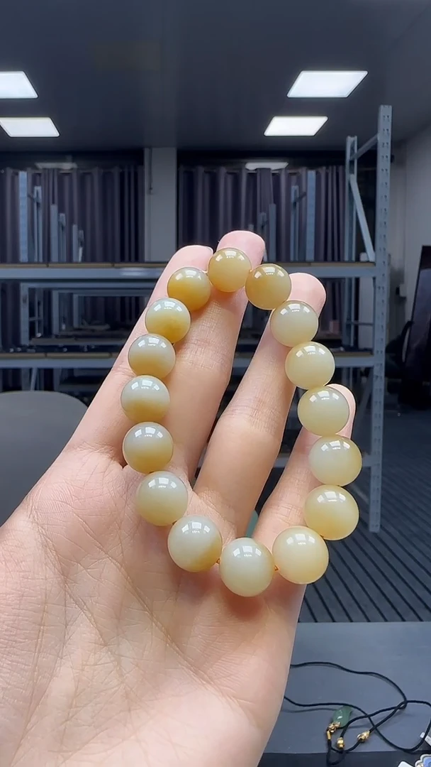 未镶嵌手串和田玉1