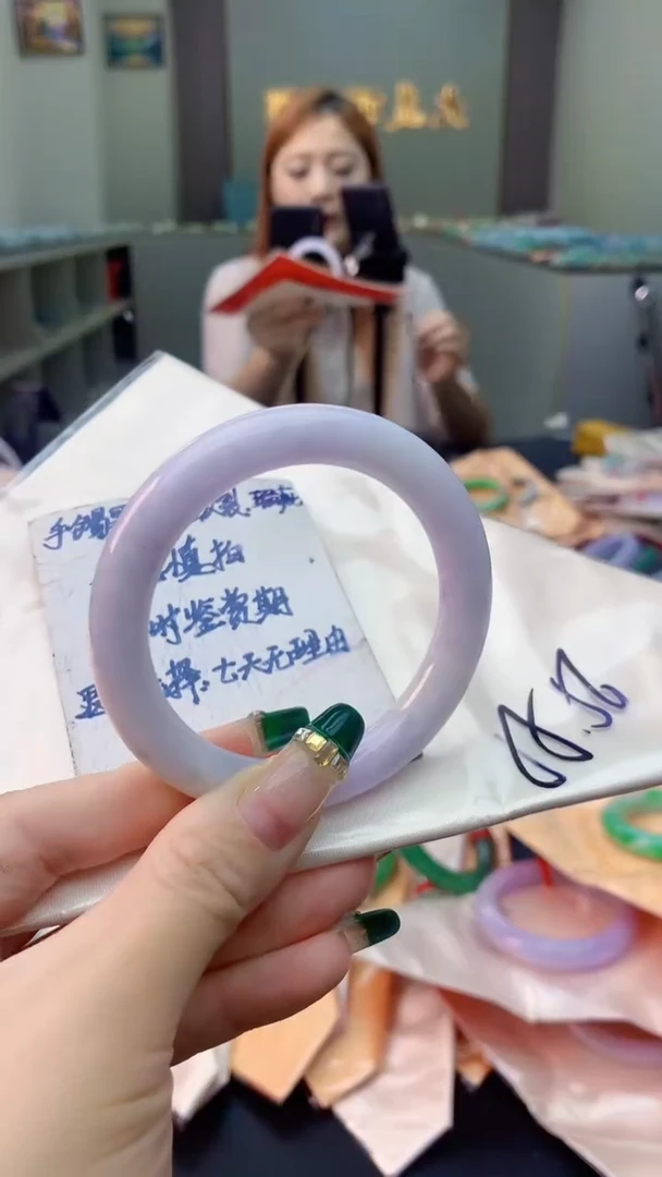 翡翠手镯未镶嵌1020080321