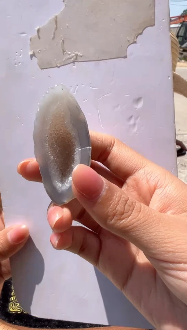 水晶手链未镶嵌玛瑙洞