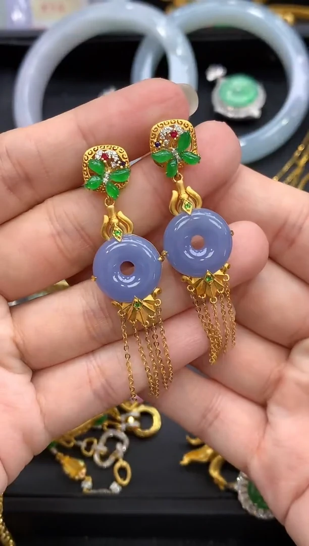 颈饰18K金镶嵌翡翠688中国好珍宝