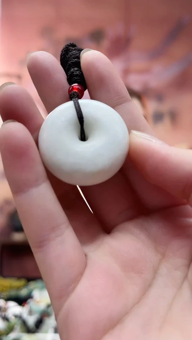 未镶嵌岫玉吊坠·