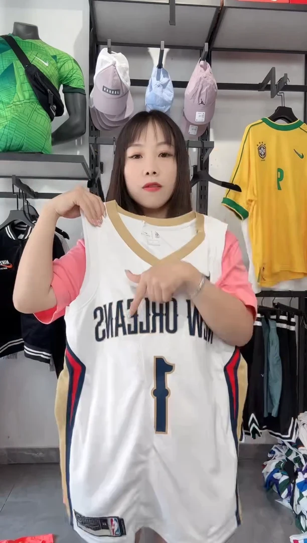 1793编码 耐克卫衣服饰过款为准 尺码 M