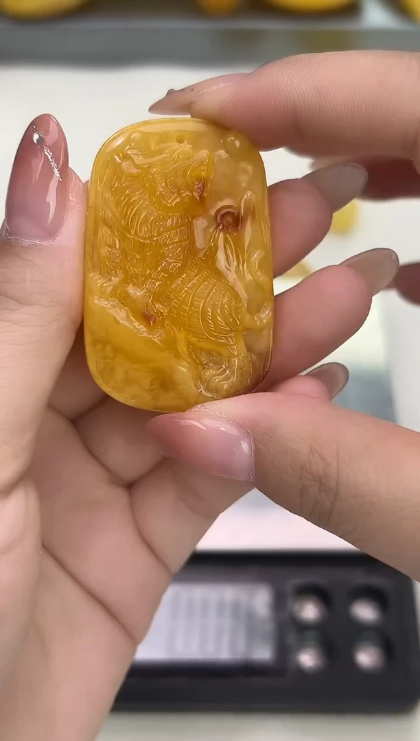 裸石琥珀未镶嵌琥珀蜜蜡吊坠