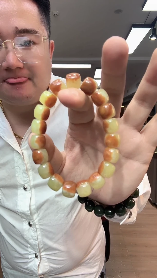 未镶嵌手链透闪石质玉1