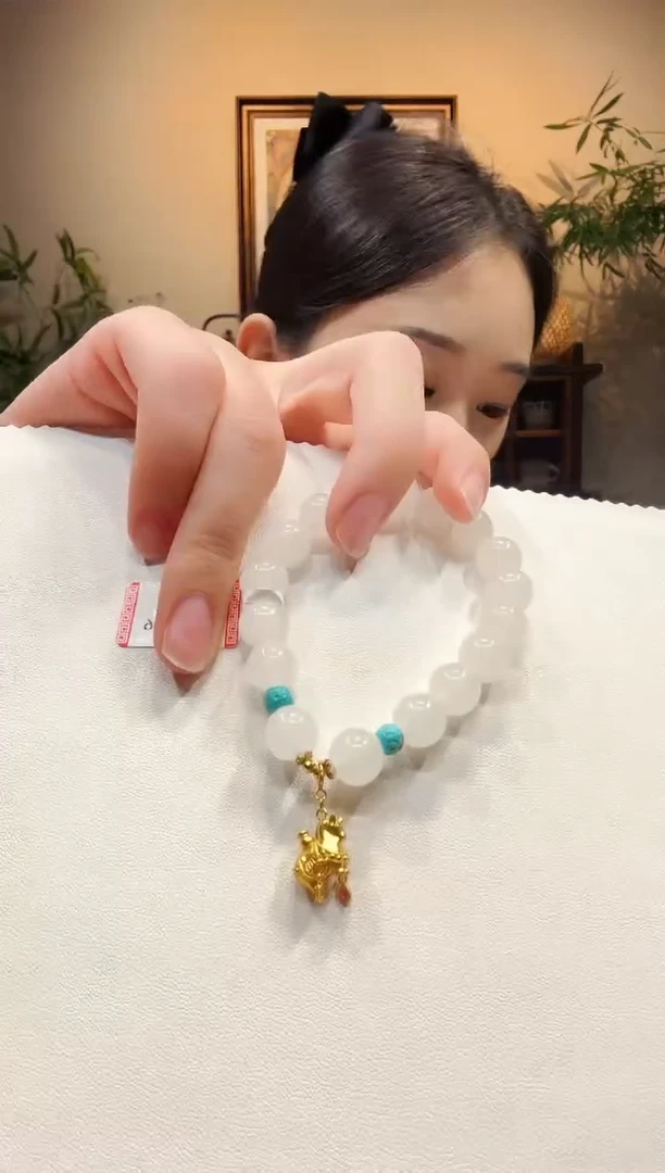 未镶嵌手链和田玉手链